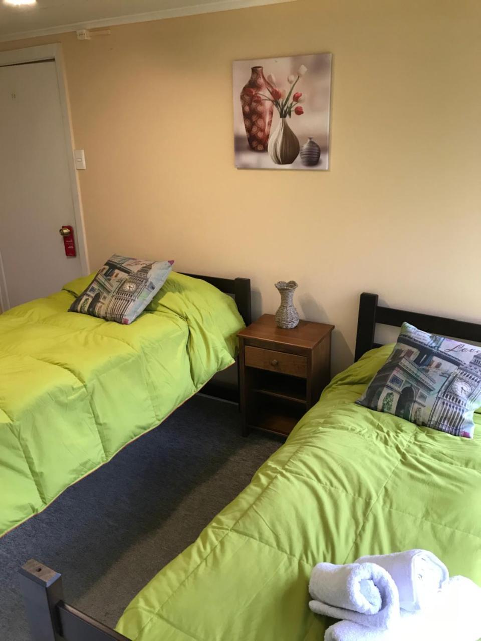 Refugio Bulnes Hostel Puerto Natales Dış mekan fotoğraf